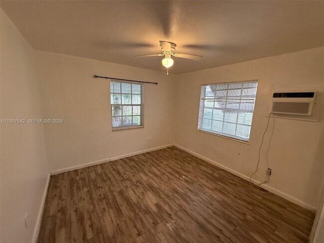 Building Photo - 34 SW 5th St