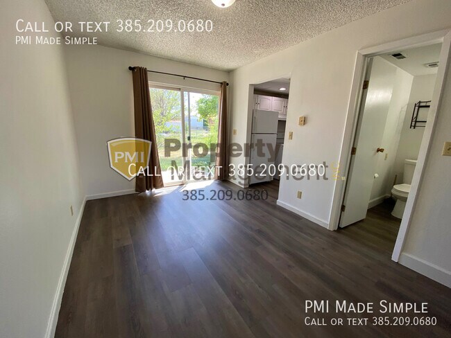 Building Photo - 384 E 1500 S