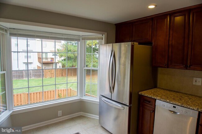 Building Photo - 7341 Crestleigh Cir