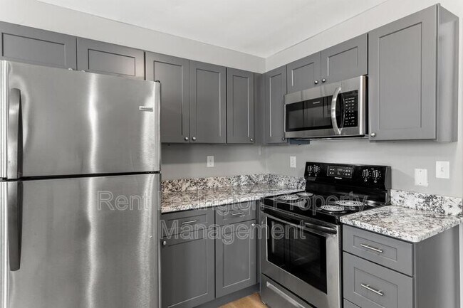 Building Photo - 4589 Fieldmoor Dr