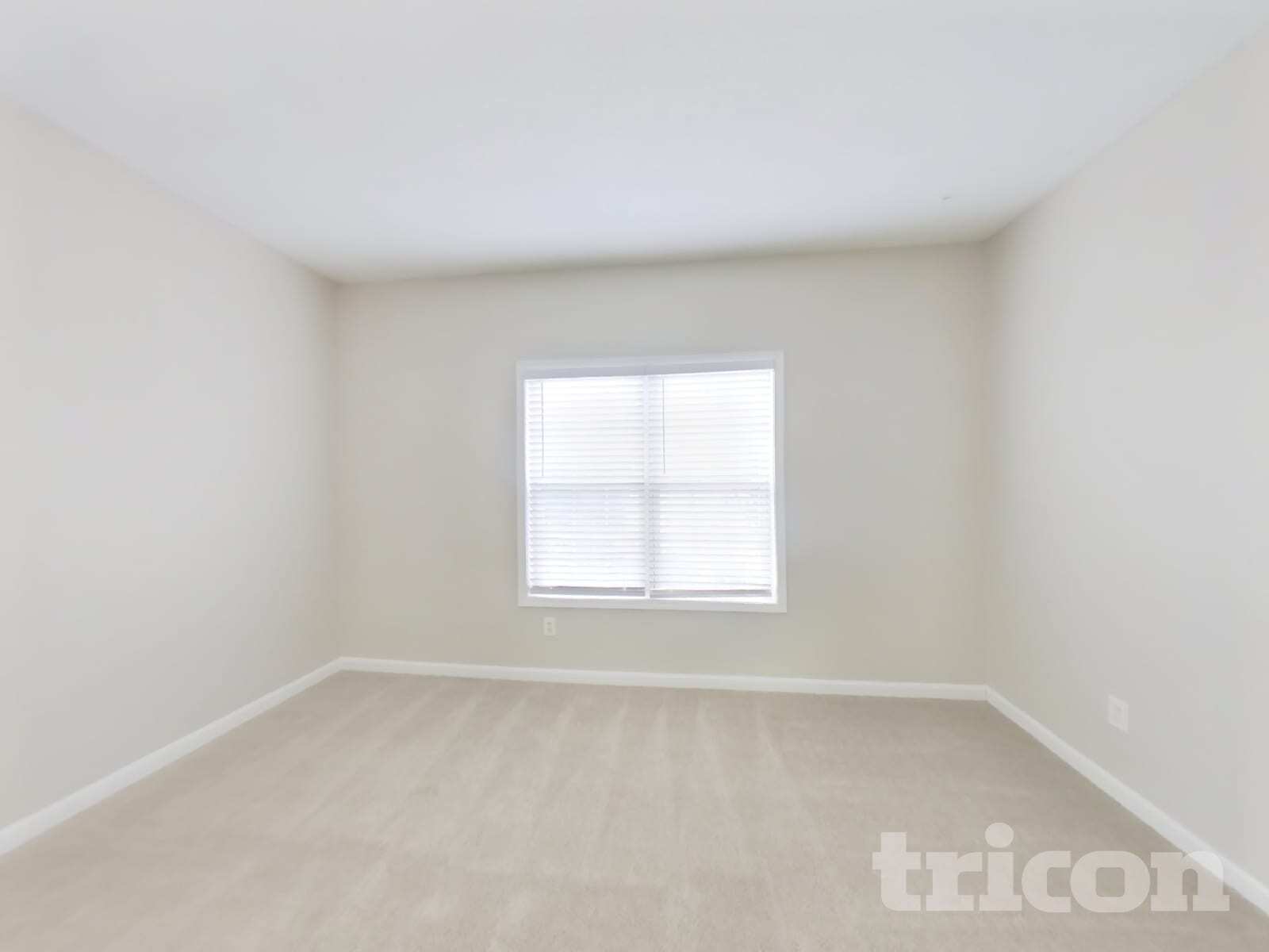 Building Photo - 1194 Eagles Pass