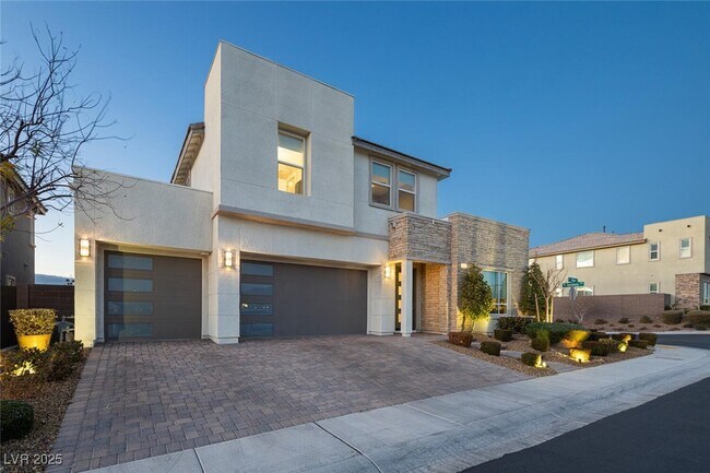 Building Photo - 3372 Dalmore St