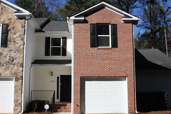 Primary Photo - 2939 Stonecrest Ln