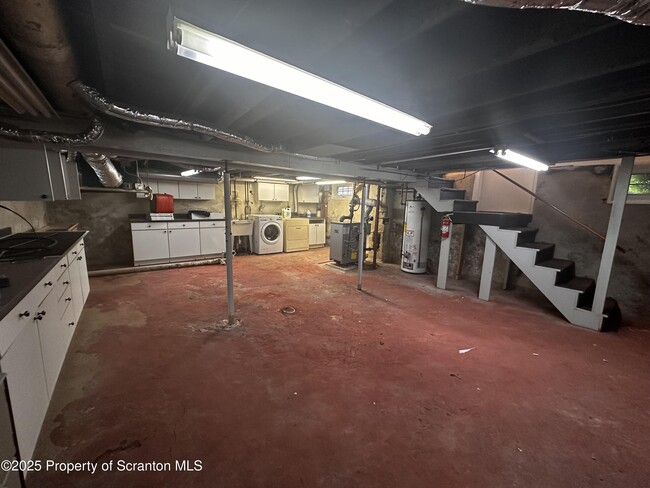Building Photo - 1715 Tripp Ave