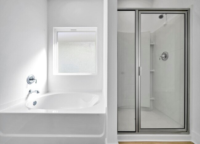 Building Photo - 217 Lyla Ln