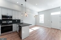 Building Photo - 2931 Salmon St