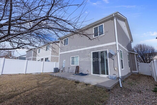 Building Photo - 5555 Kirk St