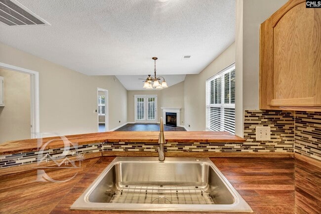 Building Photo - 41 Providence Manor Ct