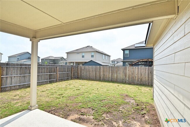 Building Photo - 528 Willow Valley St