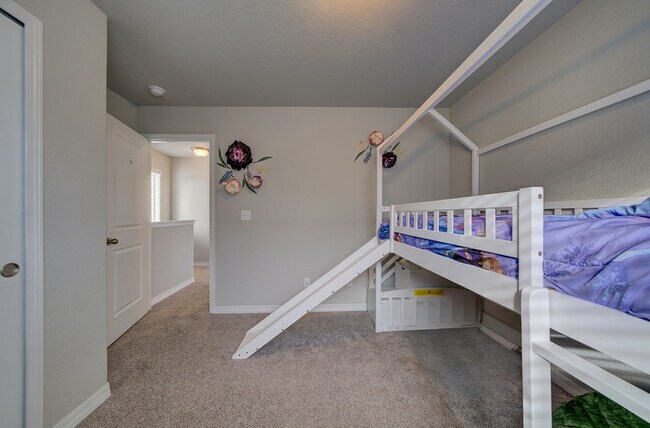 Building Photo - 11140 Feliz Wy