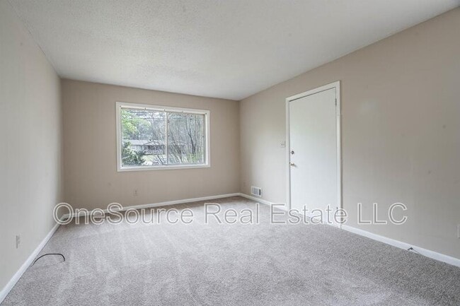 Building Photo - 3701 Hopkins Rd