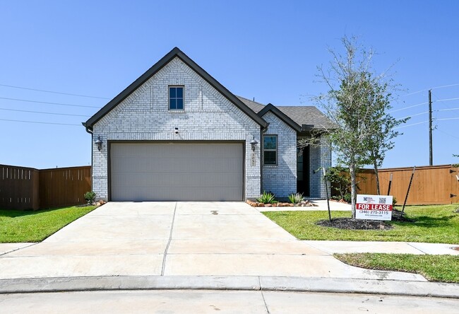 Building Photo - 3057 Pensacola Dr