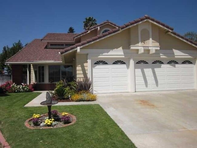 Primary Photo - 4 Bedroom - 3 Bathroom