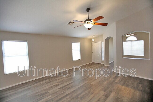 Building Photo - 8023 W Melinda Ln