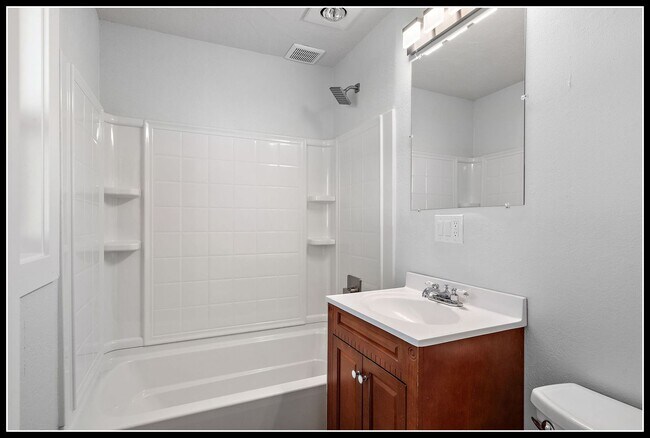Building Photo - 3 Acre Horse Ranch & Home Rental SE Boise ...