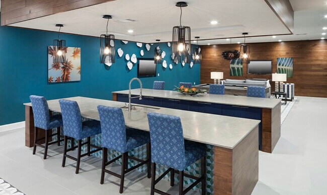 Building Photo - 2000 N Garrett Ave