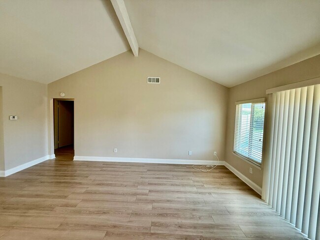 Building Photo - Updated Home in Leisure Village on the Per...