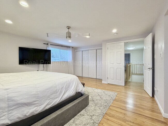 Building Photo - Spacious 4-Bedroom Colonial Minutes from Birmingham