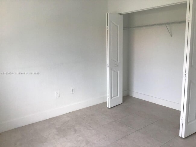 Building Photo - 10921 NW 88th Terrace