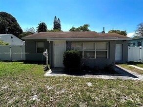 Building Photo - 326 N 24th Ave