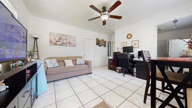 Building Photo - 2499 SW 27th St