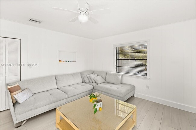 Building Photo - 17341 SW 74th Ave