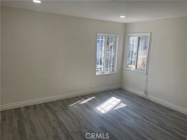 Building Photo - 3736 Veteran Ave