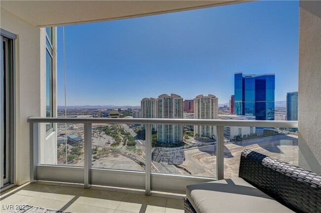 Building Photo - 222 Karen Ave