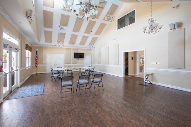 Building Photo - 4001 Mossy Bank Ln