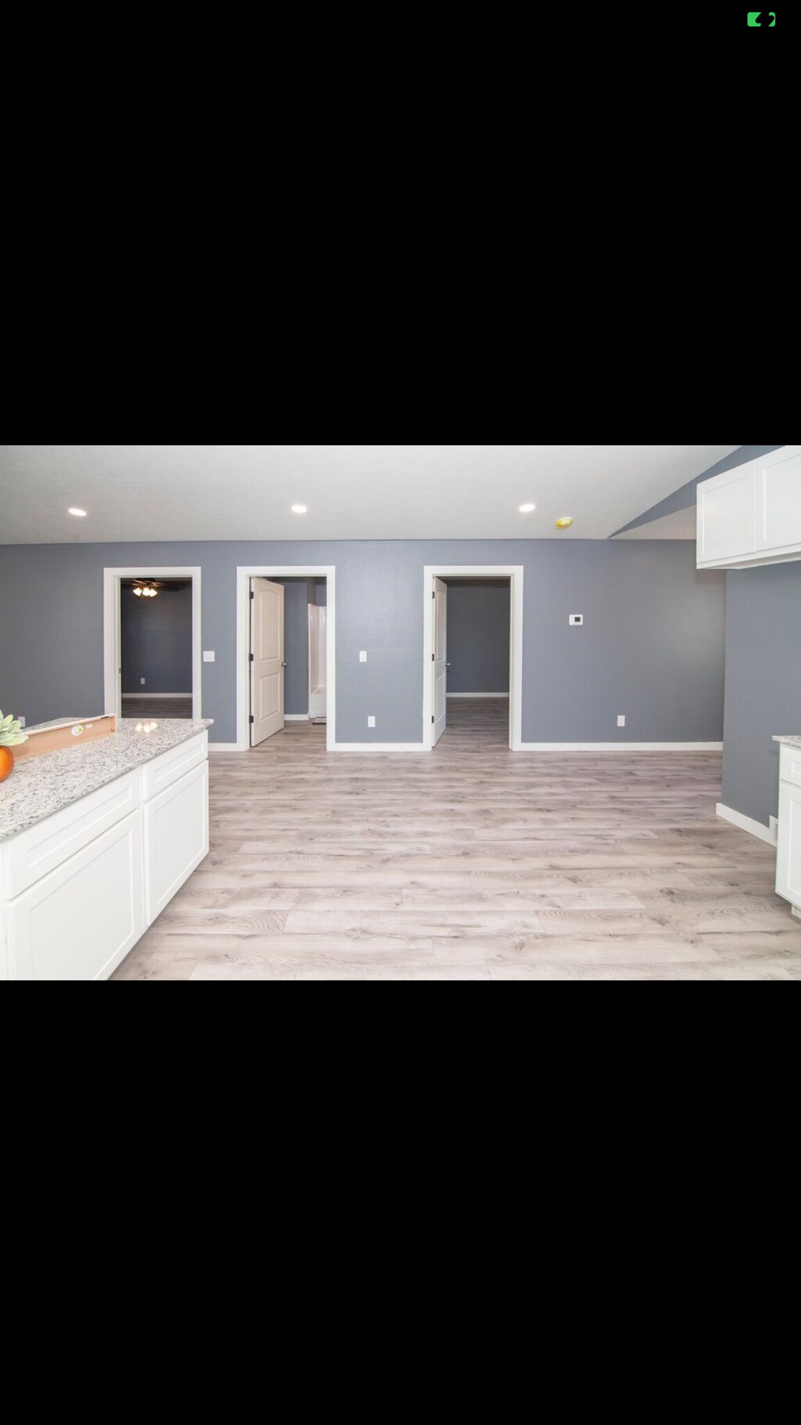 Building Photo - 305 S 12th St