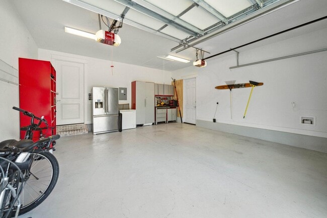 Building Photo - 327 Cobalt Ln