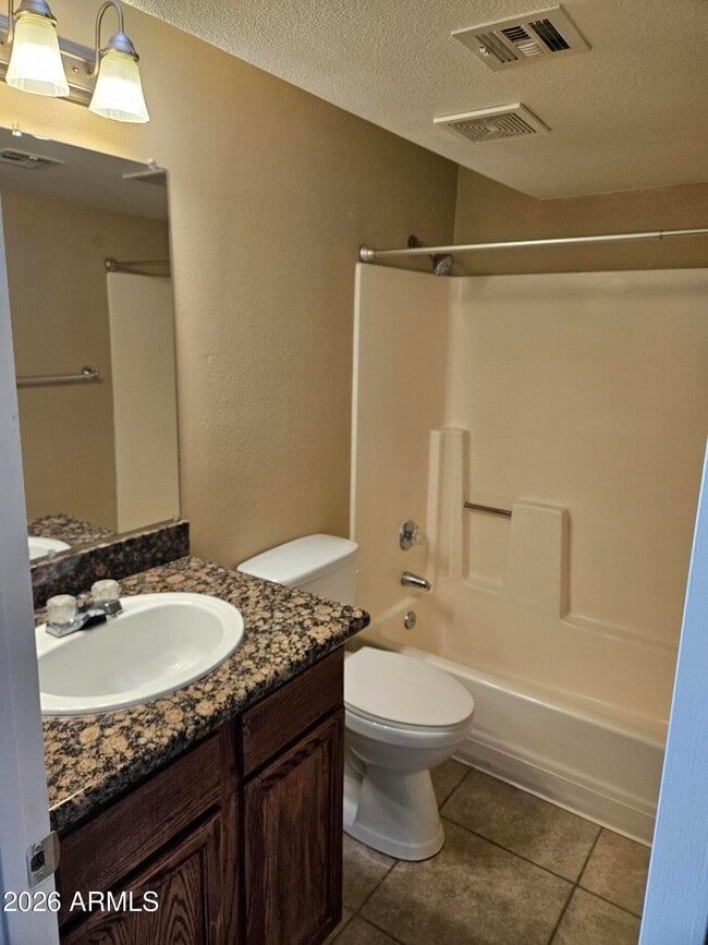 Building Photo - 935 N Granite Reef Rd