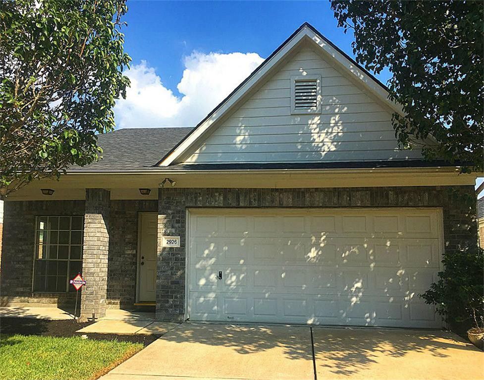 Building Photo - 2926 Green Valley Trail Dr