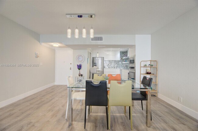 Building Photo - 3725 S Ocean Dr