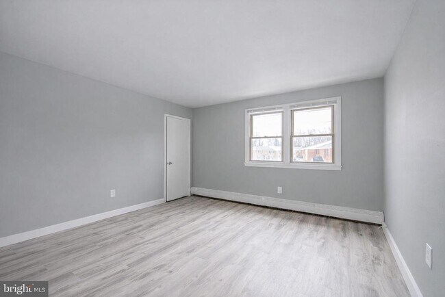 Building Photo - 20 Fort Sumpter Rd