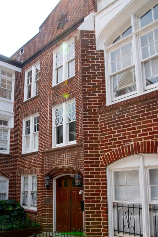 Building Photo - 155 3rd St NE