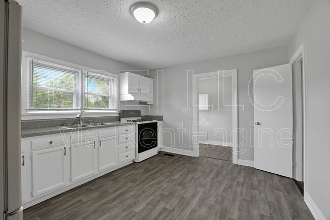 Building Photo - 5415 Distler Ln