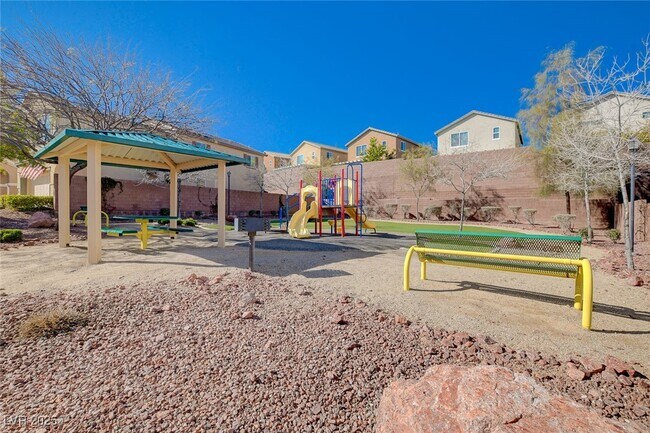 Building Photo - 10837 Hunters Green Ave