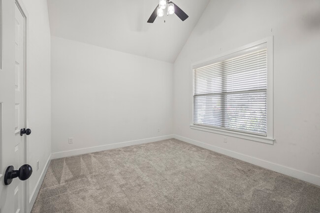 Building Photo - 1241 Silver Maple St