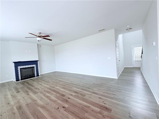 Building Photo - 409 McGinnis Cir