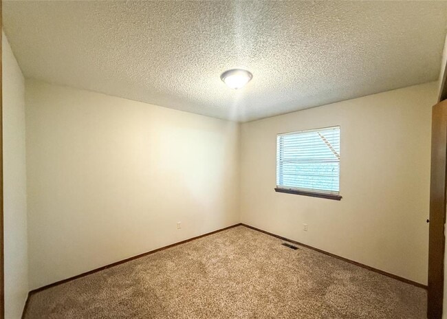 Building Photo - 101 Sahoma Terrace