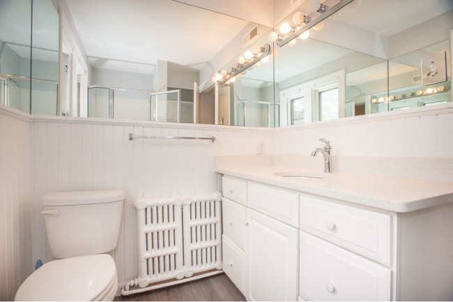 Building Photo - 1207 Delaware Ave