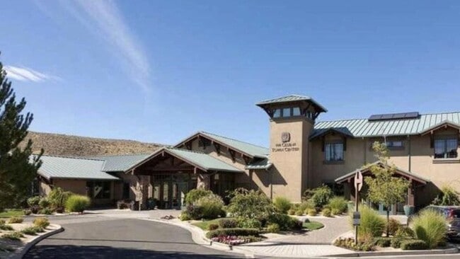 Building Photo - Four Bedroom, Three Bath Home in Somersett