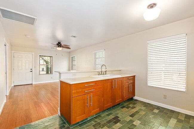 Building Photo - Charming Home in Garfield District – Renovated w/ Hardwood Floors, Granite Counters, In-Unit W/D ...