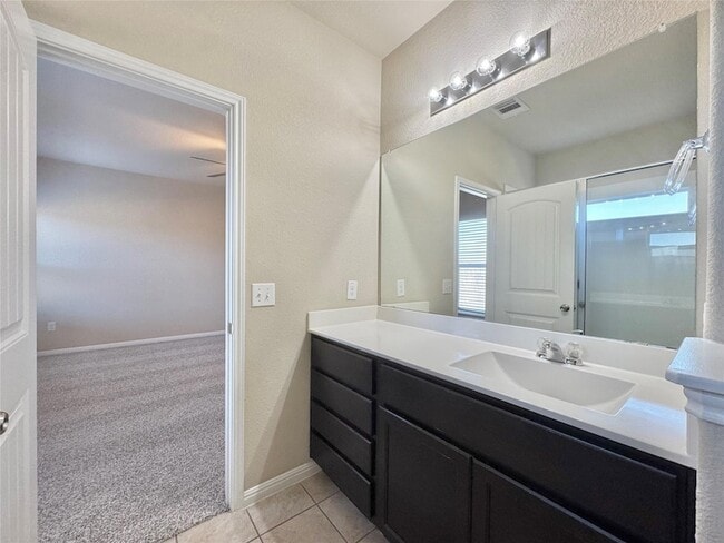 Building Photo - 1521 Maier Dr