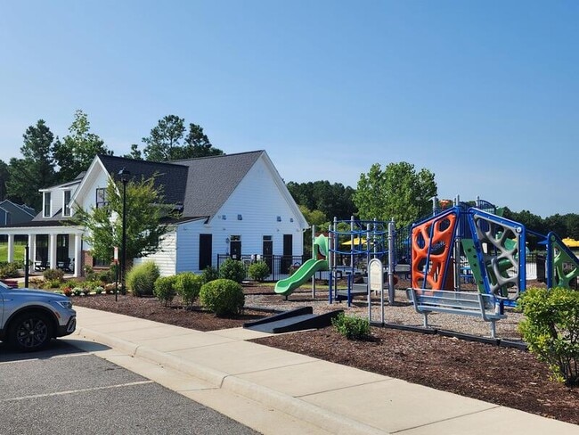 Building Photo - 257 Riley Wy