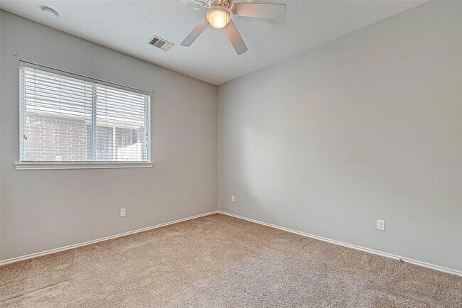 Building Photo - 9219 Carlin Bend Ln