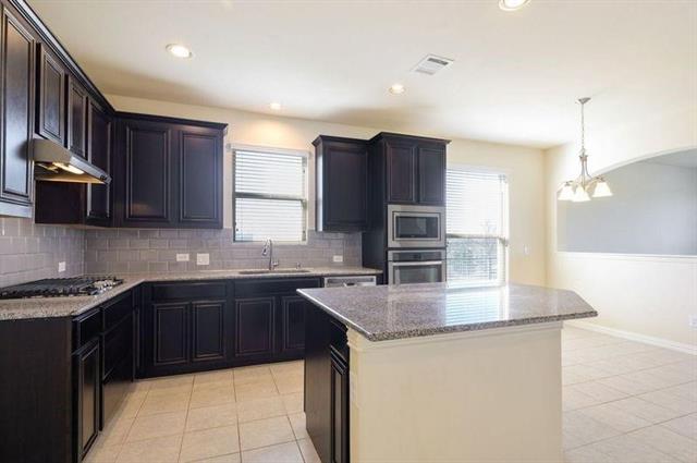 Building Photo - 4001 Eaton Park Dr