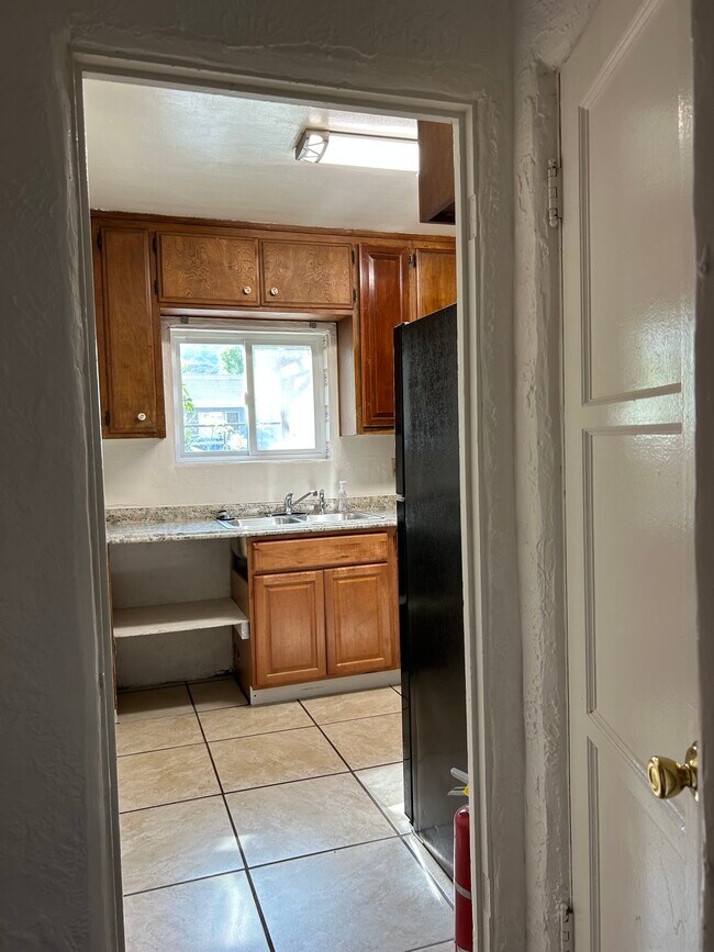 Building Photo - 33141 Case St