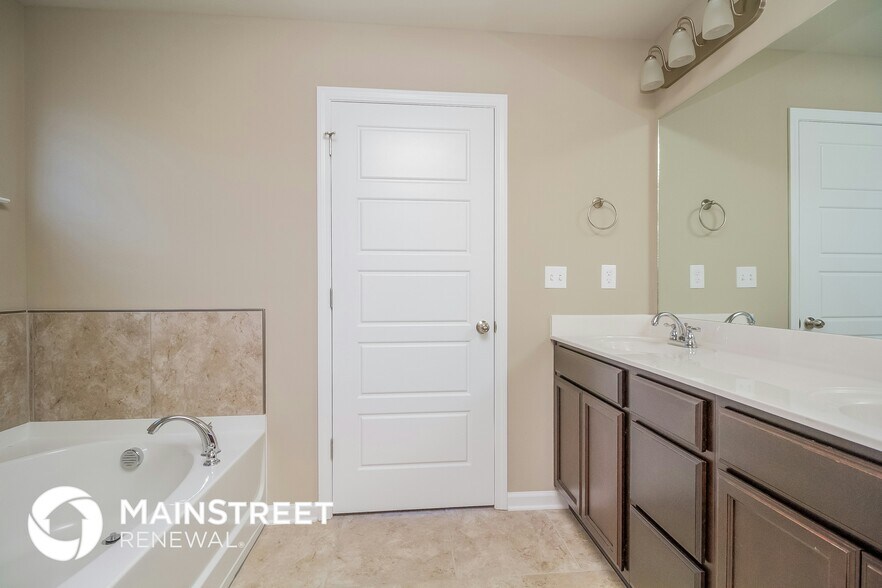 Building Photo - 102 Chyntara Dr